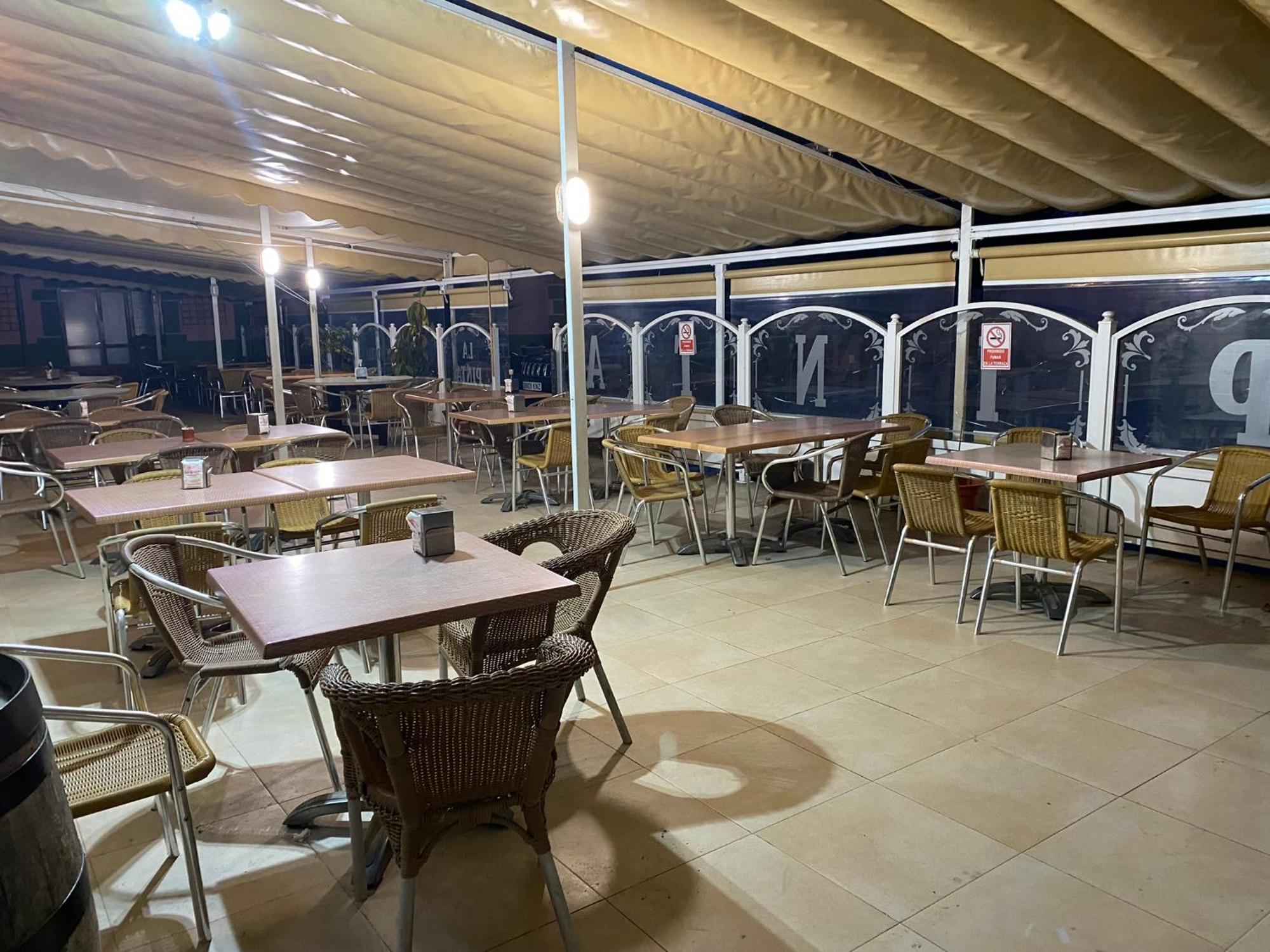 Hostal Restaurante La Pinta Ампуэро Экстерьер фото